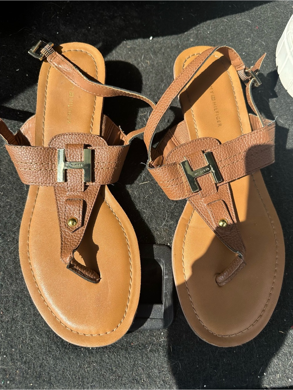 Tommy Hilfiger Brown Leather T-Strap Sandals